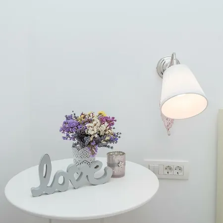 Sakarun - Ena بيت للعطل *