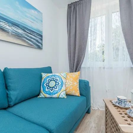 Sakarun - Ena Veli Rat