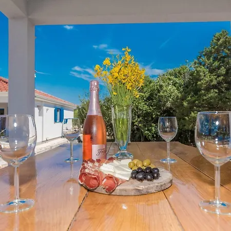 Sakarun - Ena * Veli Rat