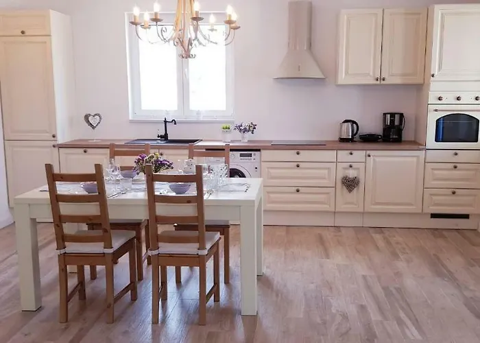 Sakarun - Ena Veli Rat