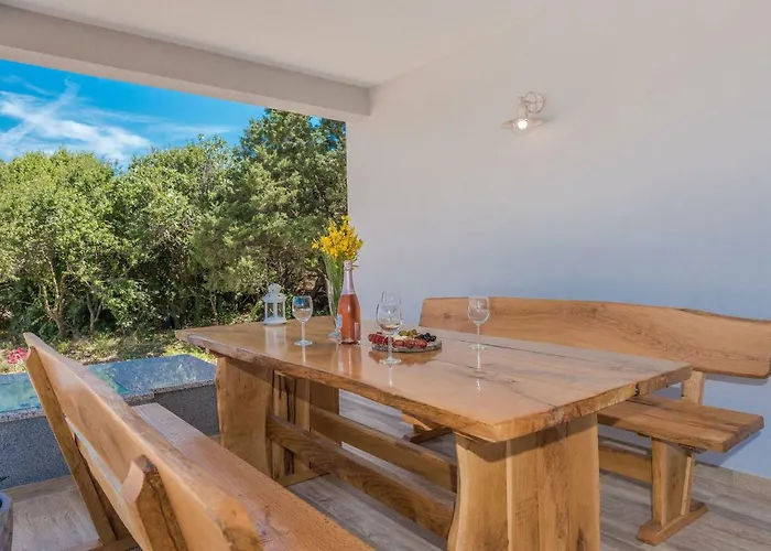 Ferienhaus Sakarun - Ena *