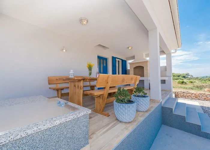 Ferienhaus Sakarun - Ena Veli Rat