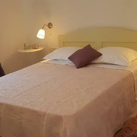 度假居 Sakarun - Ena