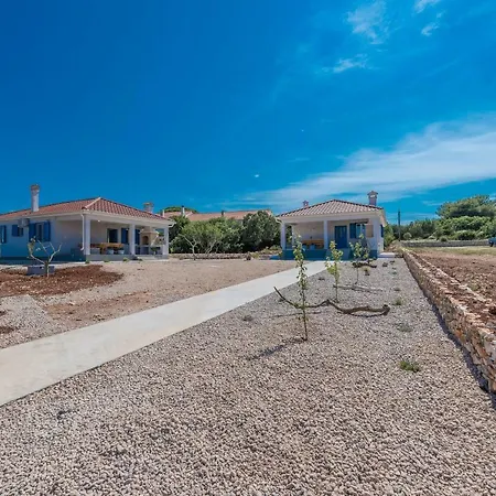 Sakarun - Ena 度假居